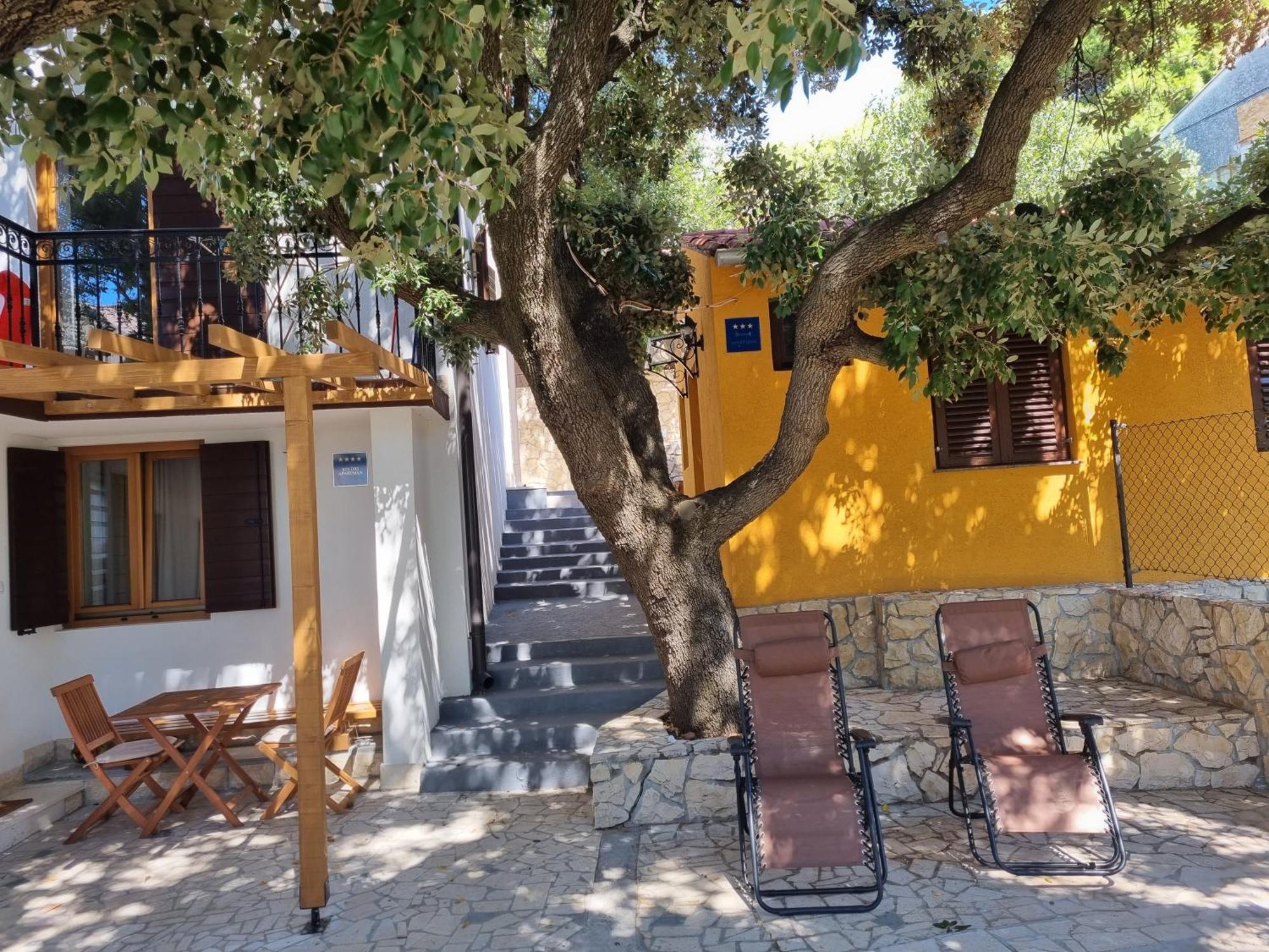Apartments Jungic, Rab Banjol Екстериор снимка